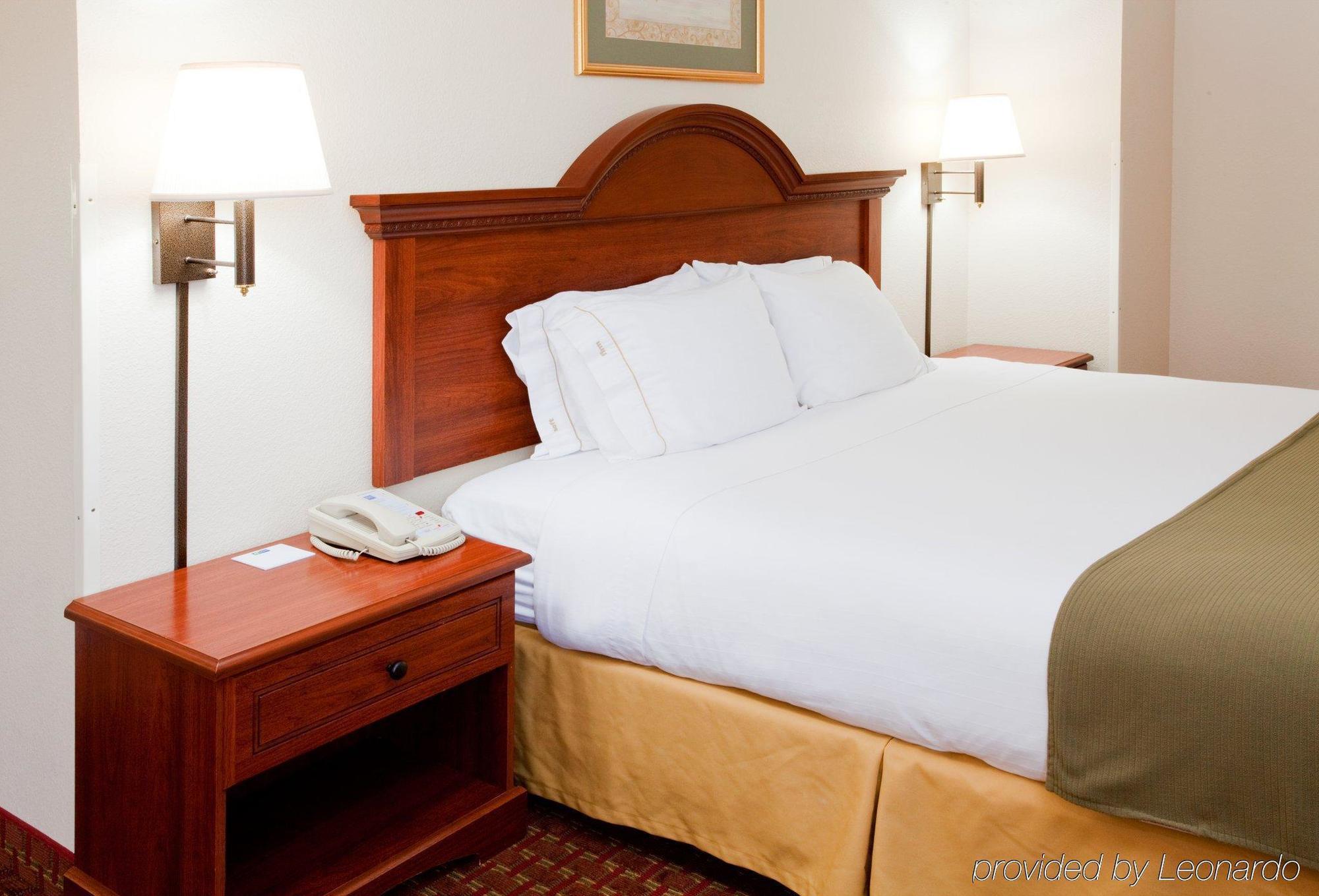 Holiday Inn Express Hillsville By Ihg Bilik gambar