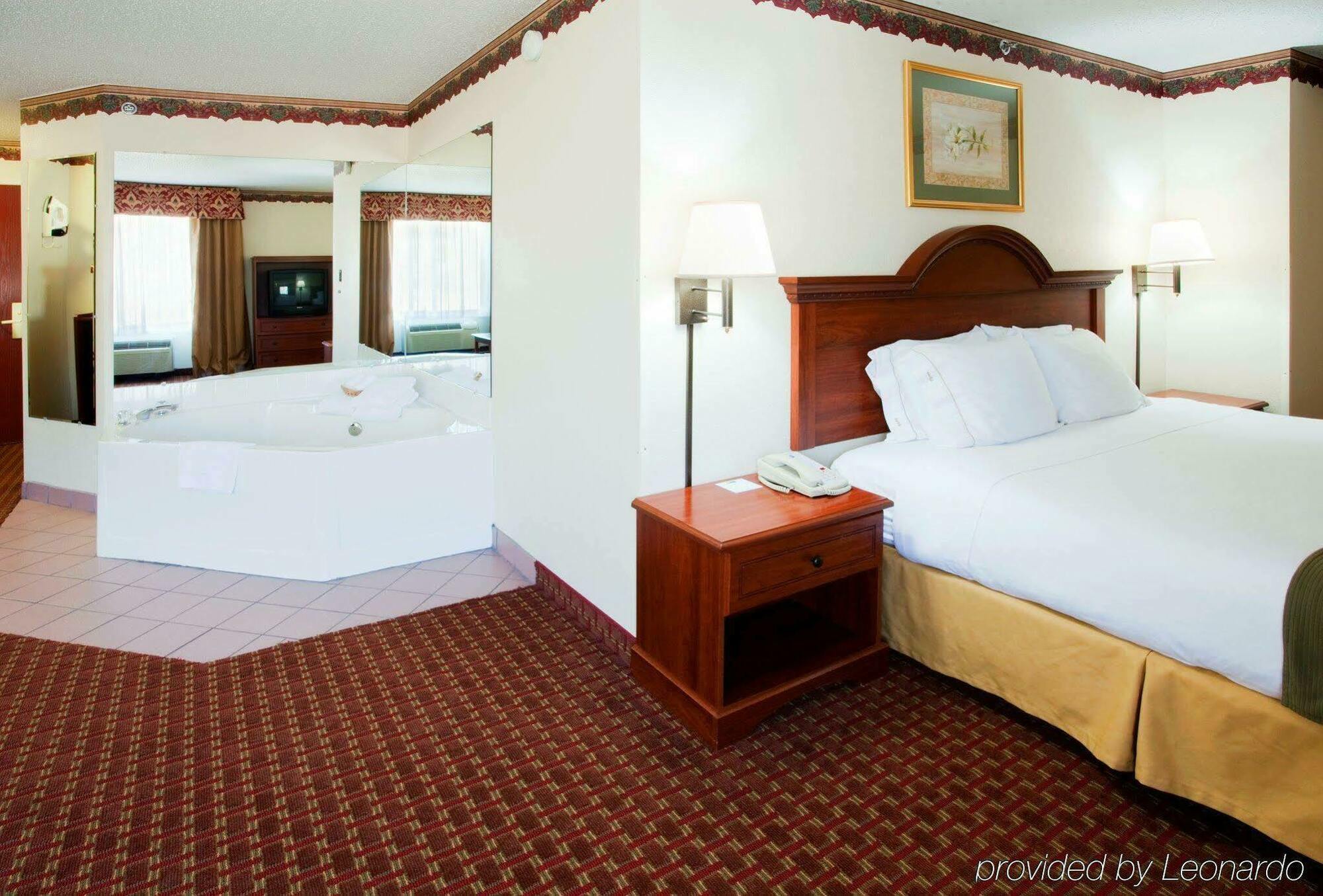 Holiday Inn Express Hillsville By Ihg Luaran gambar